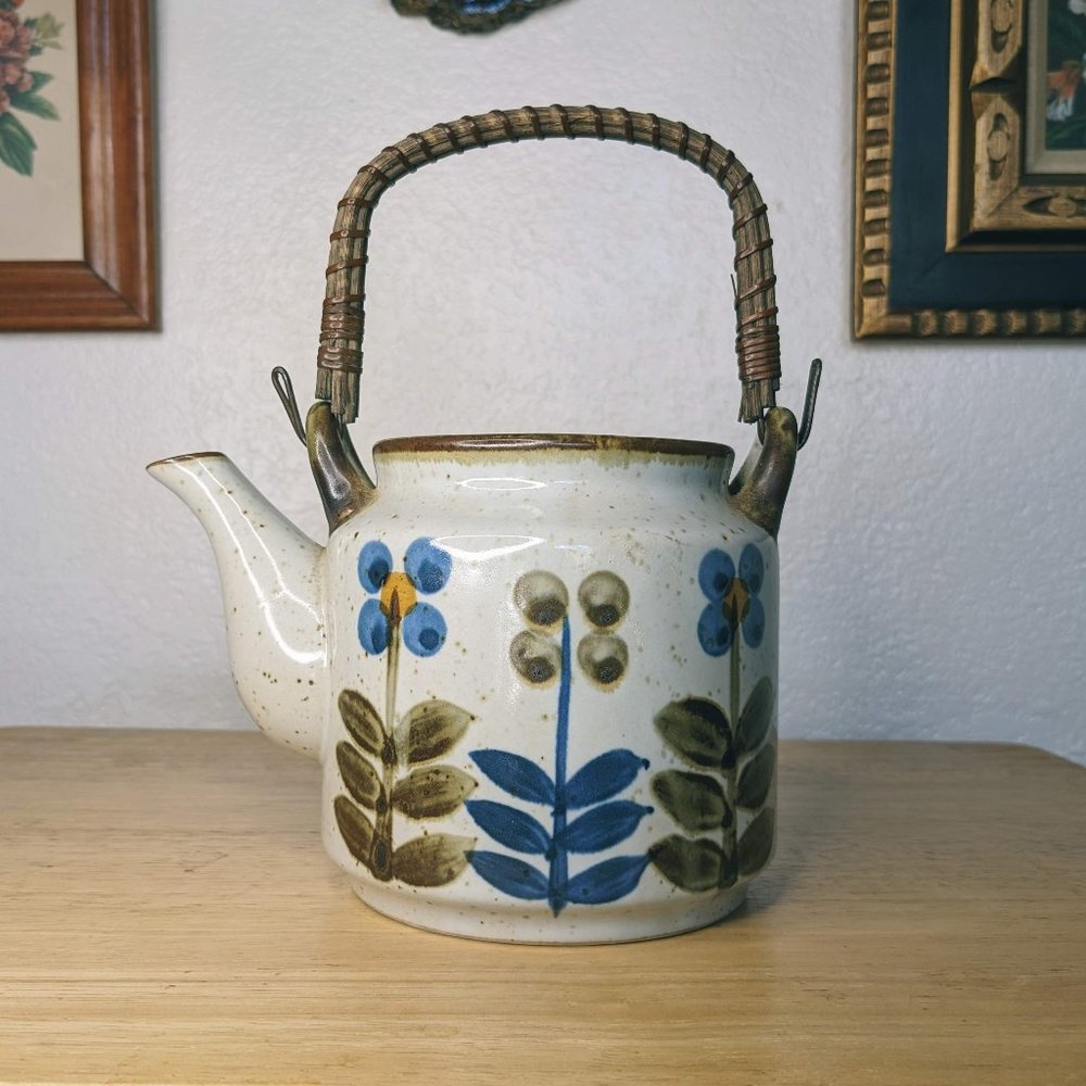 Vintage Flower Teapot